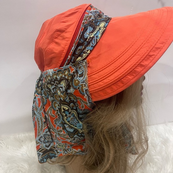 Woman’s hat - Picture 2 of 5